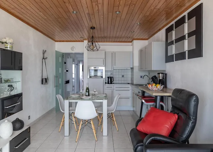 Bel Air - Modern With Seaview T8 * Ostend